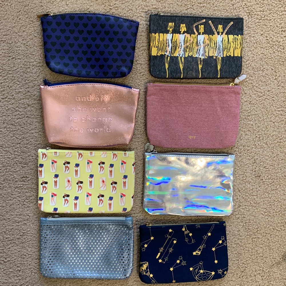 8 IPSY makeup bags.